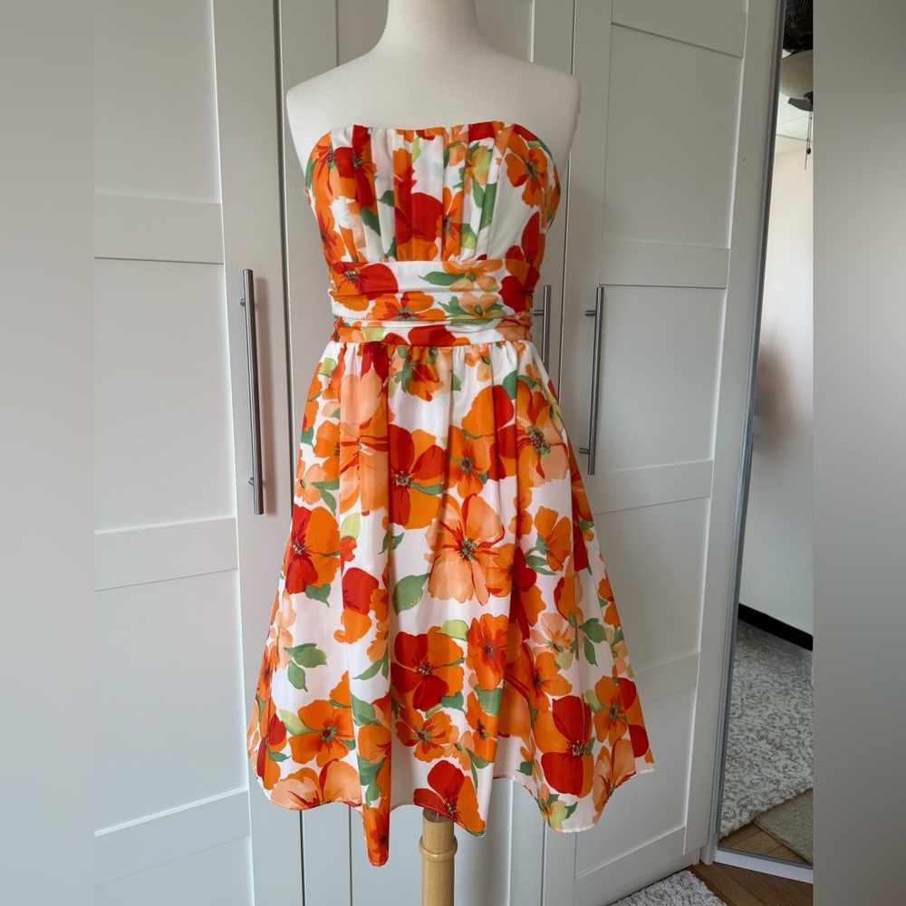 David Bridal strapless dress - Picture 3 of 11